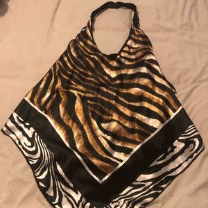 Halter top size small
